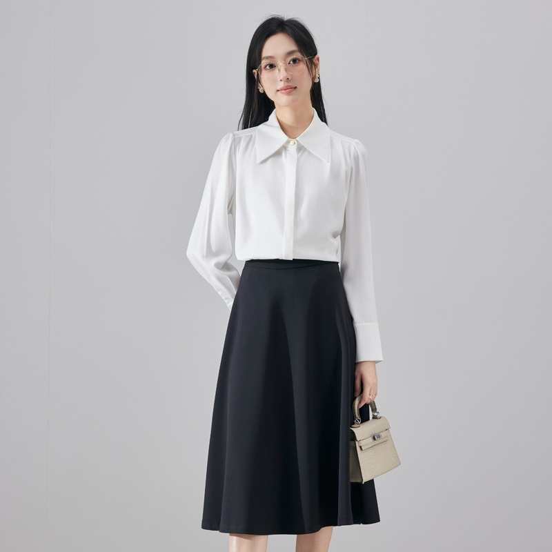 Casual and versatile black shirt for women in early autumn 2025, fashionable and simple temperament, goddess style commuting long sleeved shirt Casual and versatile black shirt for women in early autumn 2025, fashionable and simple temperament, goddess style commuting long sleeved shirt