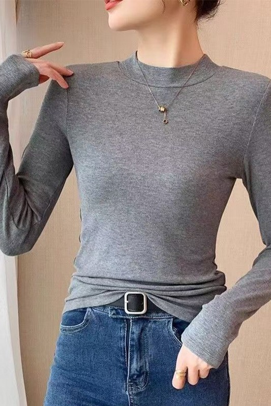 Slimming and slimming long sleeved T-shirt for women in autumn and winter 2025, with a niche and casual design, versatile temperament, round neck base shirt Slimming and slimming long sleeved T-shirt for women in autumn and winter 2025, with a niche and casual design, versatile temperament, round neck base shirt