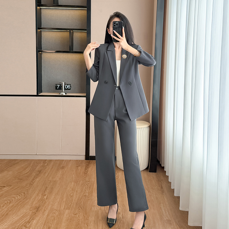 Casual temperament gray suit for women 2025 early autumn new style fashionable and simple goddess style commuting long sleeved suit Casual temperament gray suit for women 2025 early autumn new style fashionable and simple goddess style commuting long sleeved suit
