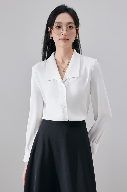 Fashionable and stylish blue shirt for reducing age, women's 2025 autumn new casual versatile OL fashionable and simple shirt Fashionable and stylish blue shirt for reducing age, women's 2025 autumn new casual versatile OL fashionable and simple shirt