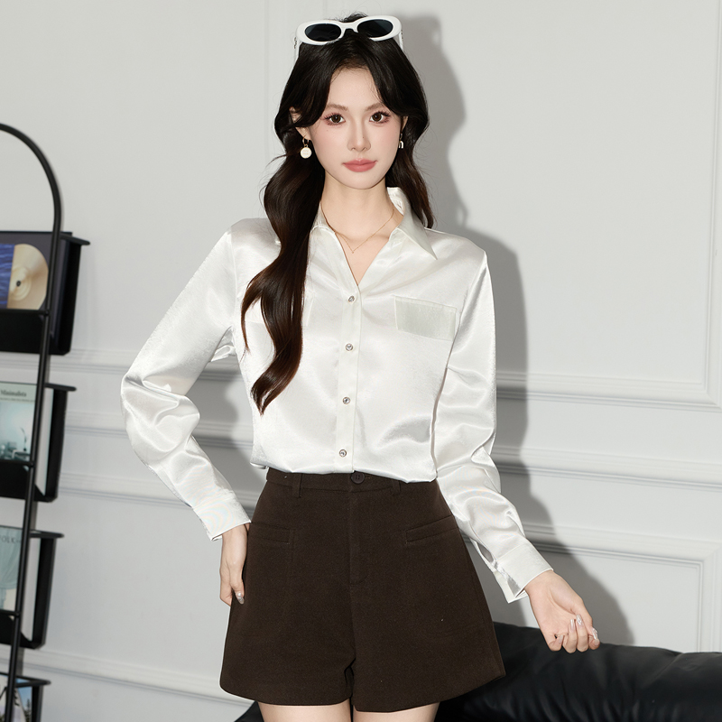 2025 Fashion Simple Temperament Single breasted Shirt Small Shirt Women's Early Autumn Design Sense High end Acetate Satin Shirt 2025 Fashion Simple Temperament Single breasted Shirt Small Shirt Women's Early Autumn Design Sense High end Acetate Satin Shirt