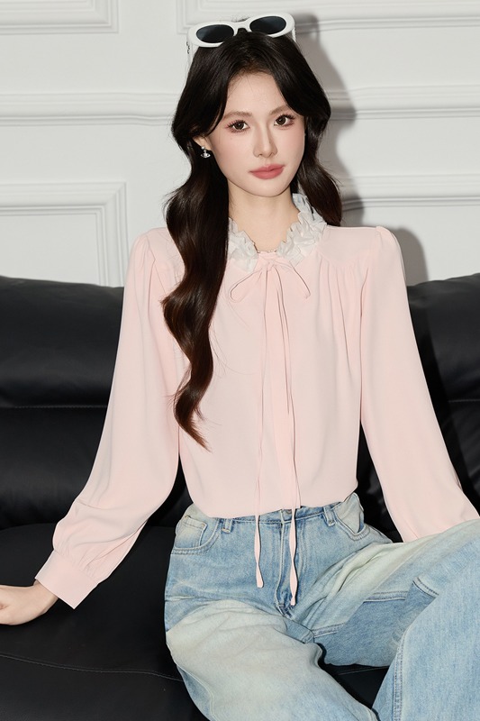 Fashionable and stylish pink shirt, women's 2025 early autumn new design, niche temperament, versatile long sleeved shirt Fashionable and stylish pink shirt, women's 2025 early autumn new design, niche temperament, versatile long sleeved shirt
