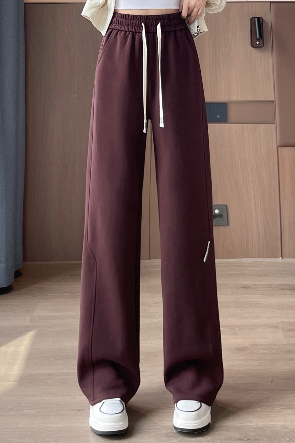 2025 casual versatile wide leg pants for women's early autumn new design, niche temperament, commuting sports, elastic waisted pants 2025 casual versatile wide leg pants for women's early autumn new design, niche temperament, commuting sports, elastic waisted pants