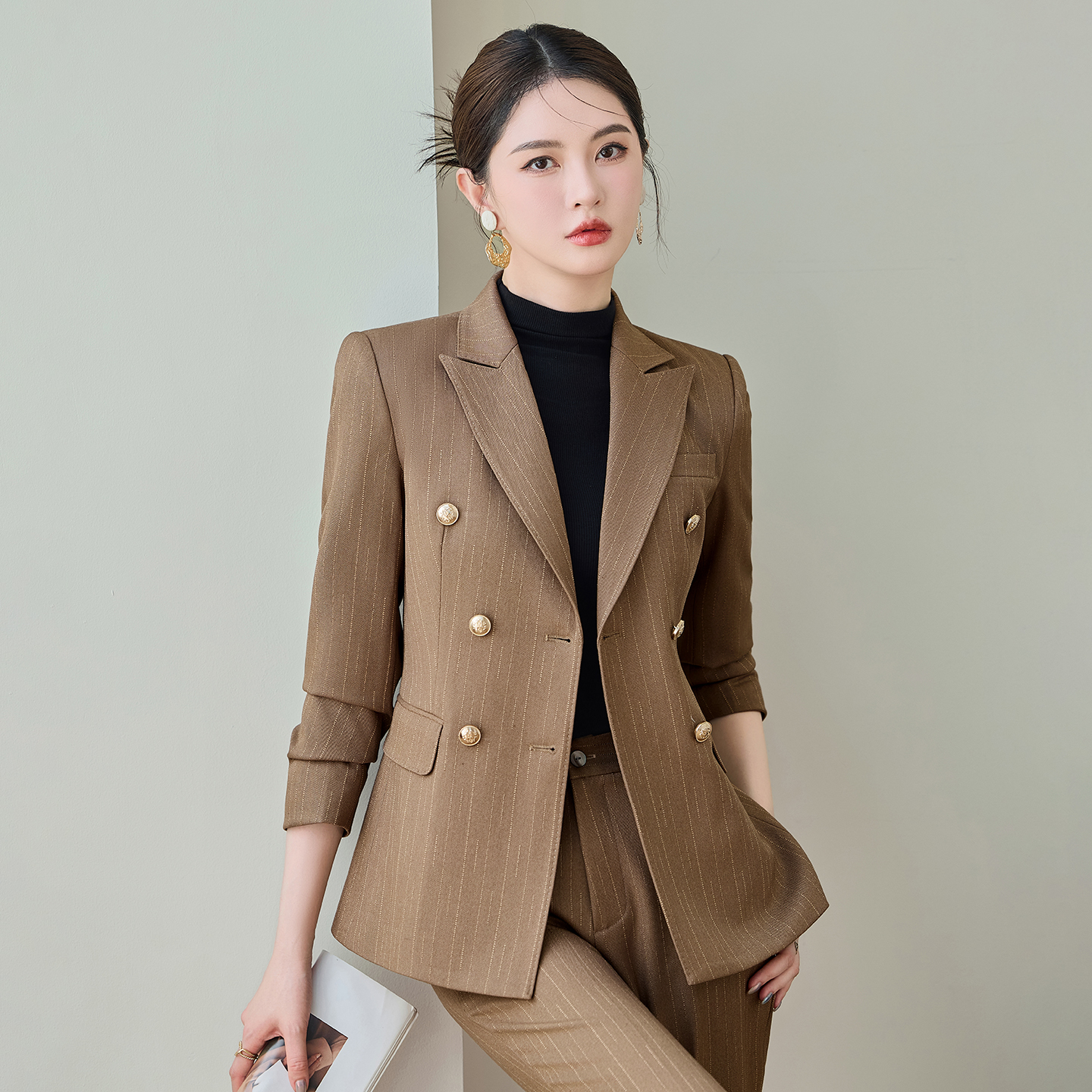 High end striped double breasted suit jacket for women, autumn new style, simple and capable temperament, commuting formal suit set