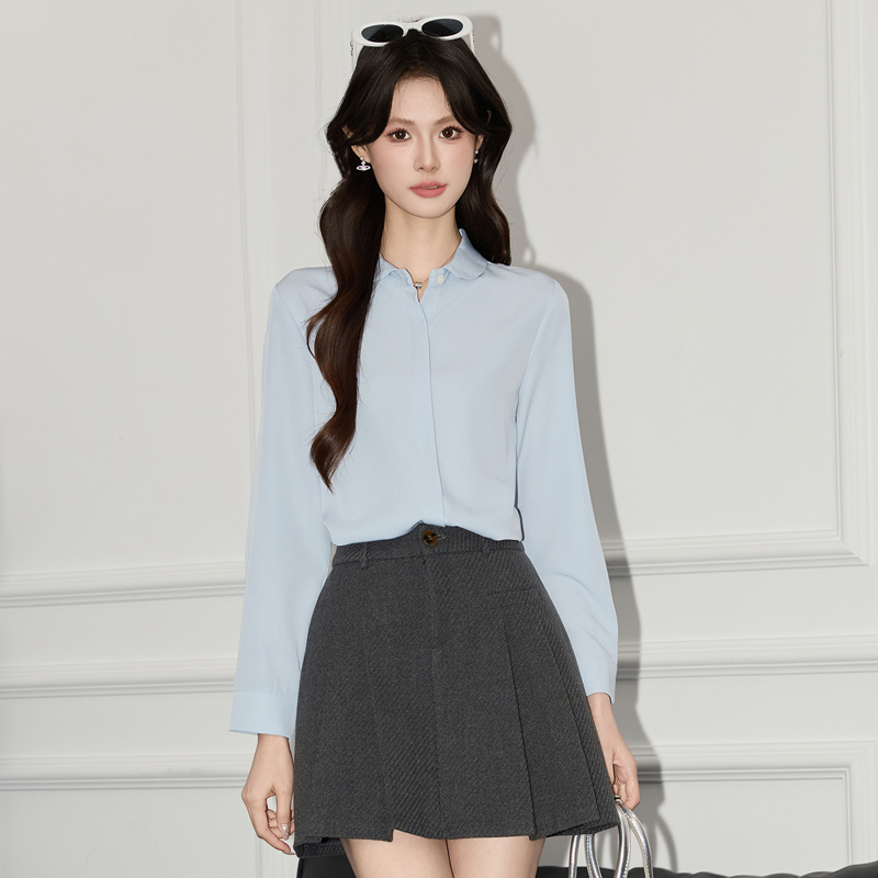 Commuting versatile blue shirt for women in autumn 2025, new fashionable and simple style, inner layer bottom shirt, long sleeved shirt Commuting versatile blue shirt for women in autumn 2025, new fashionable and simple style, inner layer bottom shirt, long sleeved shirt