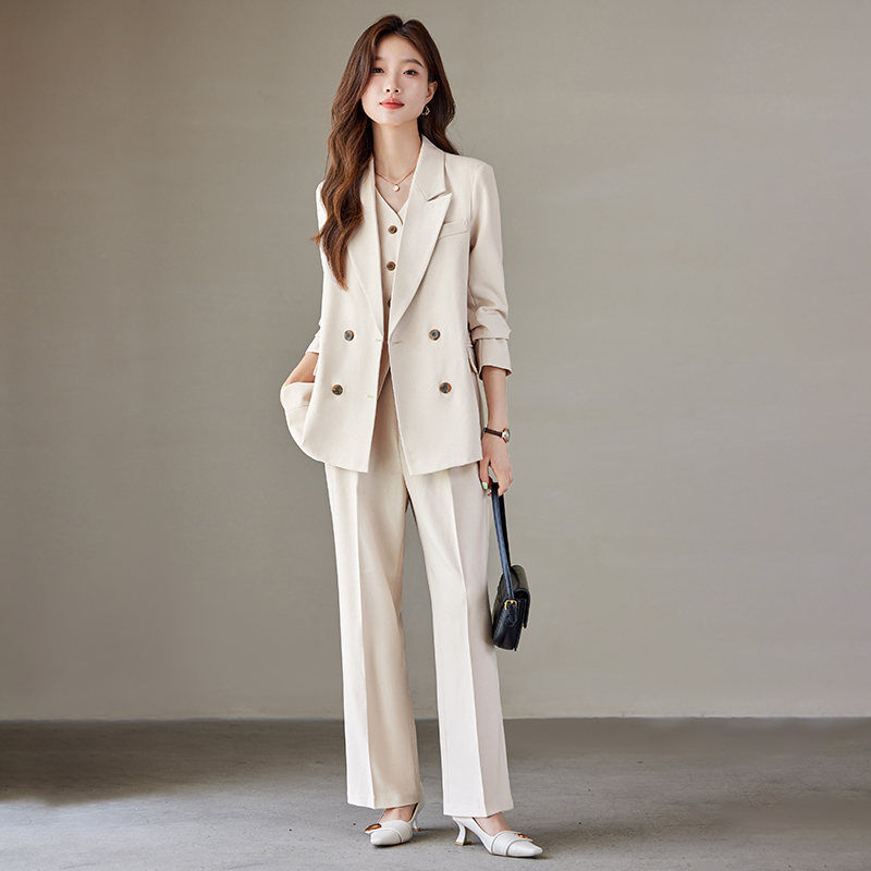 Goddess style temperament, apricot colored suit jacket, women's autumn and winter commuting professional work suit, vest pants three piece set Goddess style temperament, apricot colored suit jacket, women's autumn and winter commuting professional work suit, vest pants three piece set