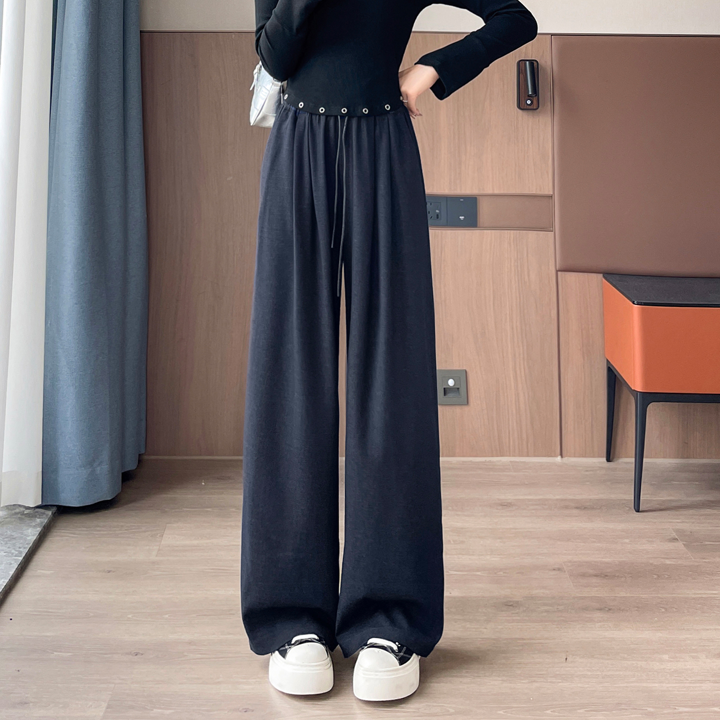 Casual versatile wide leg pants for women in autumn 2025, high waisted and slimming, loose and lazy straight leg pants