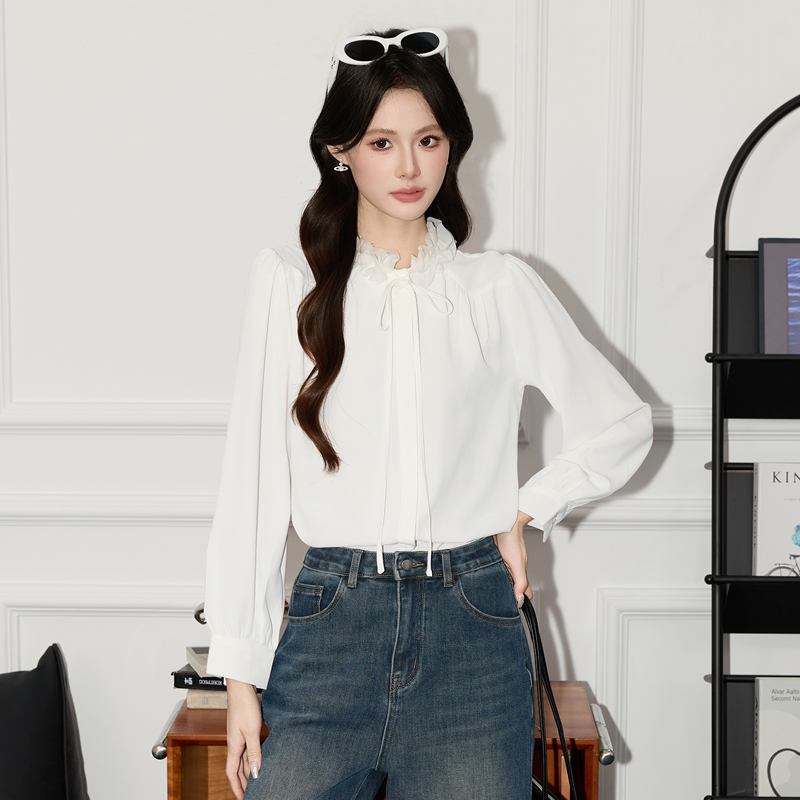 Fashionable and stylish pink shirt, women's 2025 early autumn new design, niche temperament, versatile long sleeved shirt Fashionable and stylish pink shirt, women's 2025 early autumn new design, niche temperament, versatile long sleeved shirt