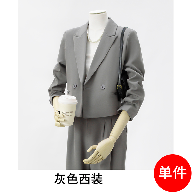 Design sense niche temperament short suit set for women 2025 early autumn new fashionable simple commuting professional suit Design sense niche temperament short suit set for women 2025 early autumn new fashionable simple commuting professional suit