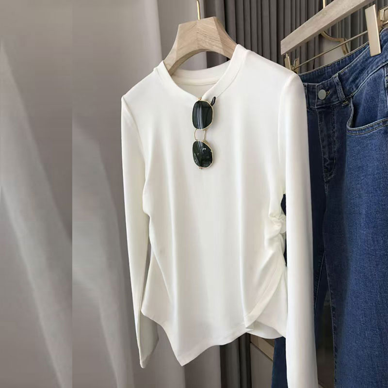 Small and slim fit versatile T-shirt for women in autumn 2025, fashionable and simple design, niche temperament base shirt Small and slim fit versatile T-shirt for women in autumn 2025, fashionable and simple design, niche temperament base shirt