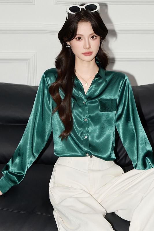 2025 Fashion Simple Temperament Single breasted Shirt Small Shirt Women's Early Autumn Design Sense High end Acetate Satin Shirt 2025 Fashion Simple Temperament Single breasted Shirt Small Shirt Women's Early Autumn Design Sense High end Acetate Satin Shirt