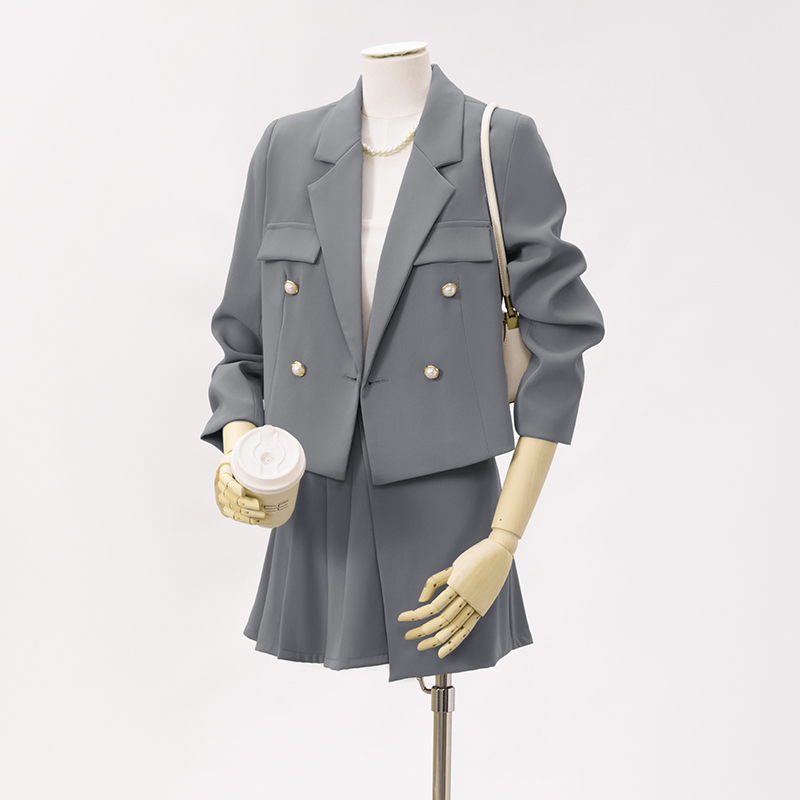 Fashion Korean version short suit for women 2025 early autumn new style simple and capable temperament commuting short suit