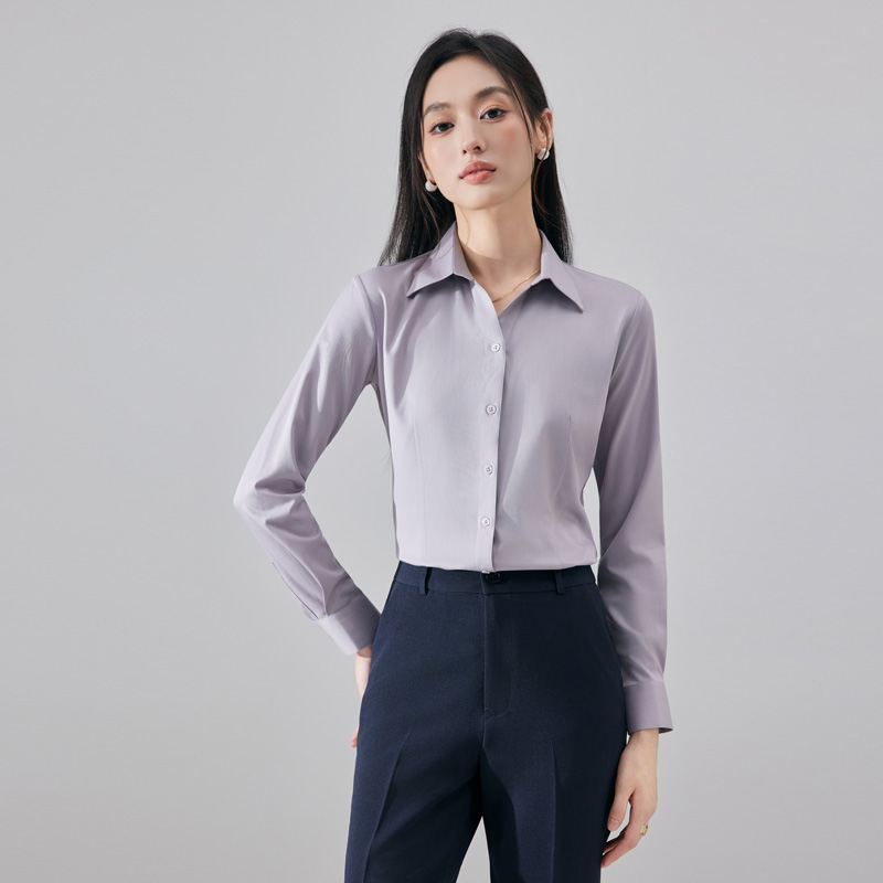 Casual and versatile white shirt, women's 2025 autumn outfit, new fashionable and simple temperament, commuting interior outfit, base shirt Casual and versatile white shirt, women's 2025 autumn outfit, new fashionable and simple temperament, commuting interior outfit, base shirt
