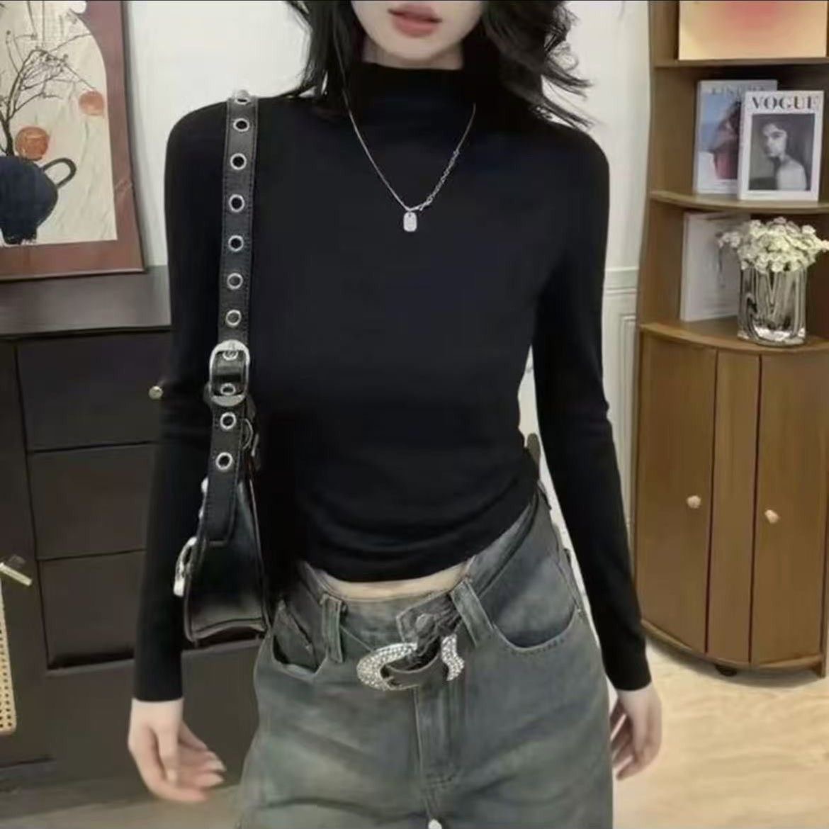 Simple and versatile half high neck base shirt for women's autumn and winter new style, small and stylish design, inner long sleeved T-shirt Simple and versatile half high neck base shirt for women's autumn and winter new style, small and stylish design, inner long sleeved T-shirt