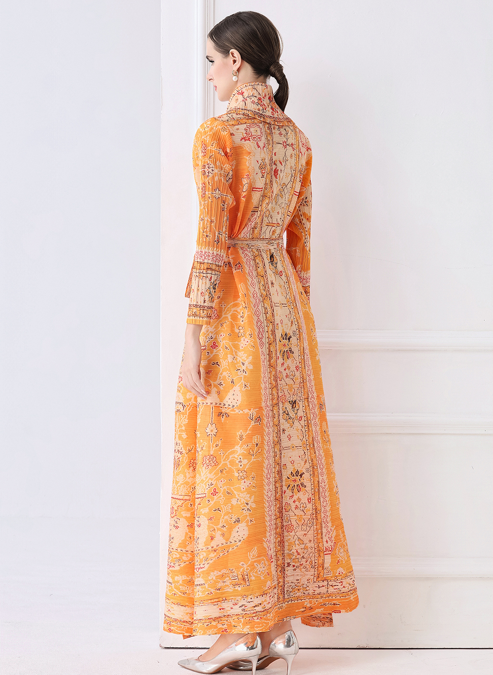 Factory direct sales of Miyake pleated early autumn pleated loose plus size printed outerwear Factory direct sales of Miyake pleated early autumn pleated loose plus size printed outerwear