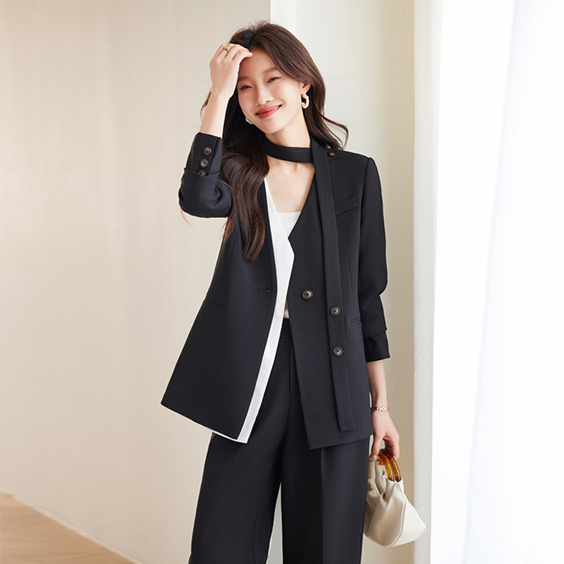 Fashionable Korean style suit set for women in spring 2025, fashionable and stylish casual long sleeved suit jacket, solid color Fashionable Korean style suit set for women in spring 2025, fashionable and stylish casual long sleeved suit jacket, solid color