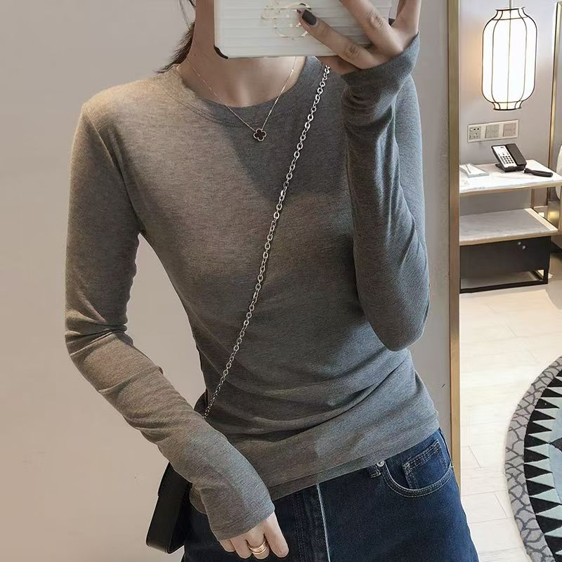 Short round neck T-shirt for women in autumn 2025, slim fit and slimming style, casual and versatile small base shirt Short round neck T-shirt for women in autumn 2025, slim fit and slimming style, casual and versatile small base shirt