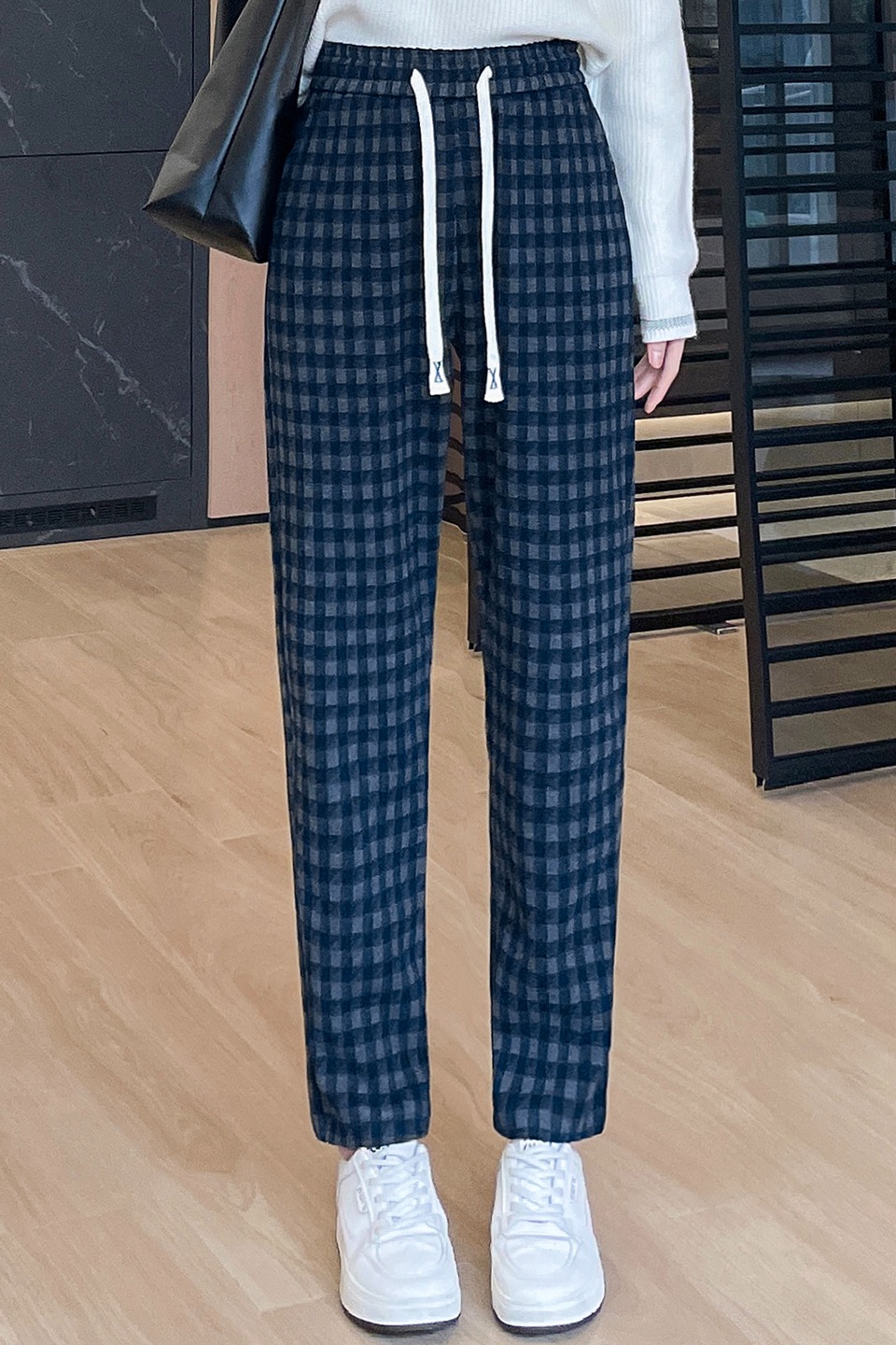 Small woolen casual pants for women in autumn 2025, with a simple temperament and OL casual versatile elastic waisted pants Small woolen casual pants for women in autumn 2025, with a simple temperament and OL casual versatile elastic waisted pants