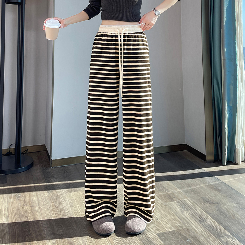 Velvet thickened fashionable striped sports pants for women in autumn and winter 2025, simple temperament, casual and versatile, elastic waisted wide leg pants