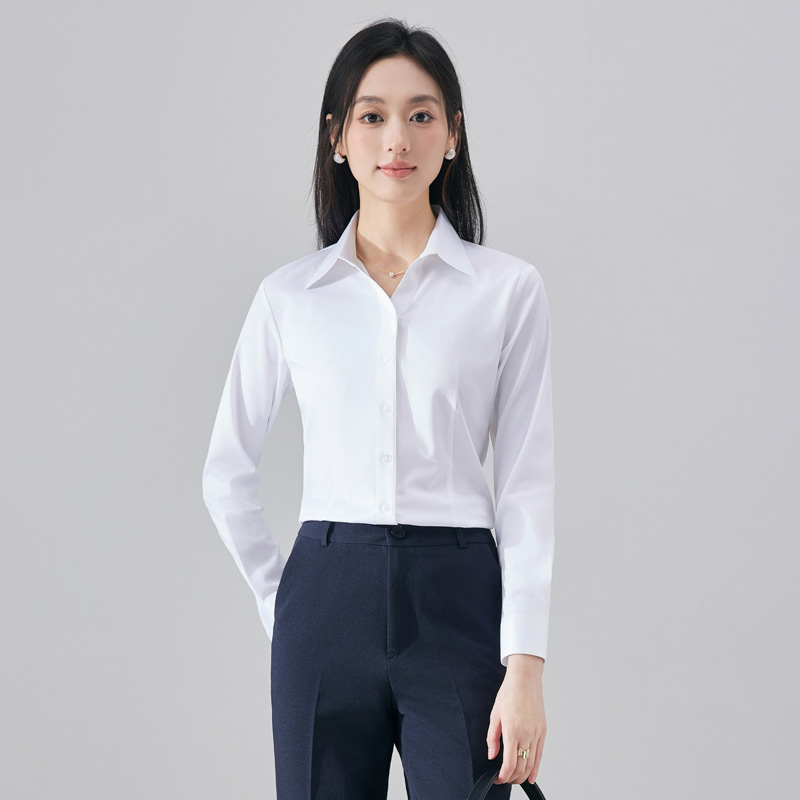 Casual and versatile white shirt, women's 2025 autumn outfit, new fashionable and simple temperament, commuting interior outfit, base shirt Casual and versatile white shirt, women's 2025 autumn outfit, new fashionable and simple temperament, commuting interior outfit, base shirt
