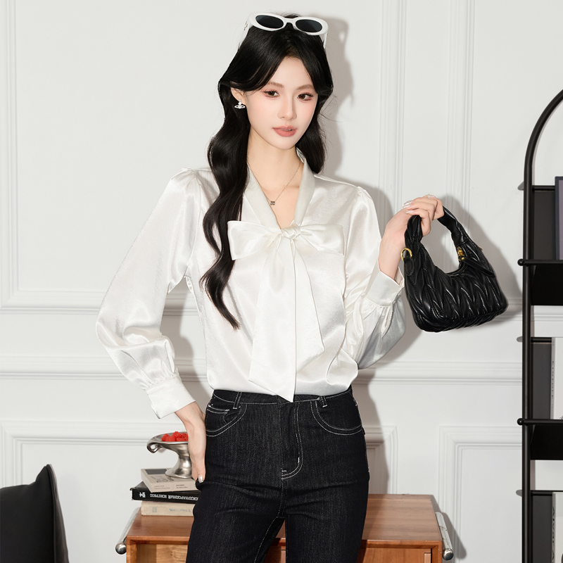 Design inspired Western style lace up shirt for women in autumn 2025, new casual and versatile OL fashionable and simple temperament shirt Design inspired Western style lace up shirt for women in autumn 2025, new casual and versatile OL fashionable and simple temperament shirt