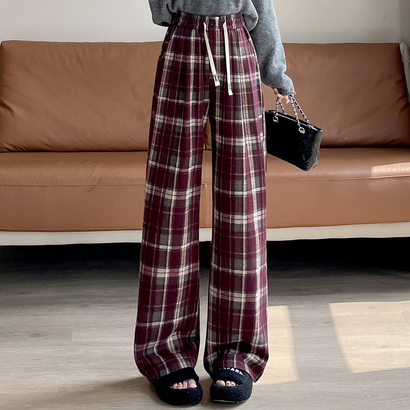 Retro temperament checkered casual pants for women in early autumn 2025, fashionable and simple temperament, casual and versatile elastic wide leg pants