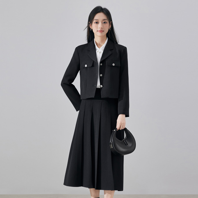 Fashionable and minimalist gray suit jacket for women's autumn design, niche temperament, high-end suit skirt two-piece set Fashionable and minimalist gray suit jacket for women's autumn design, niche temperament, high-end suit skirt two-piece set