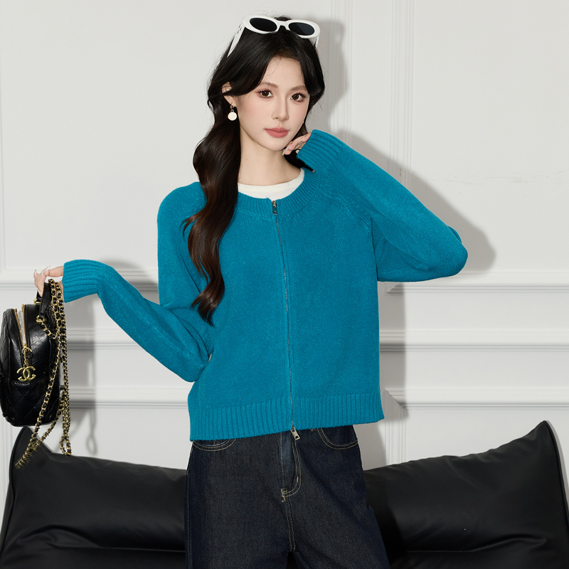 Blue double zipper knitted cardigan for women in early autumn 2025, new fashionable and stylish casual versatile short style solid color top