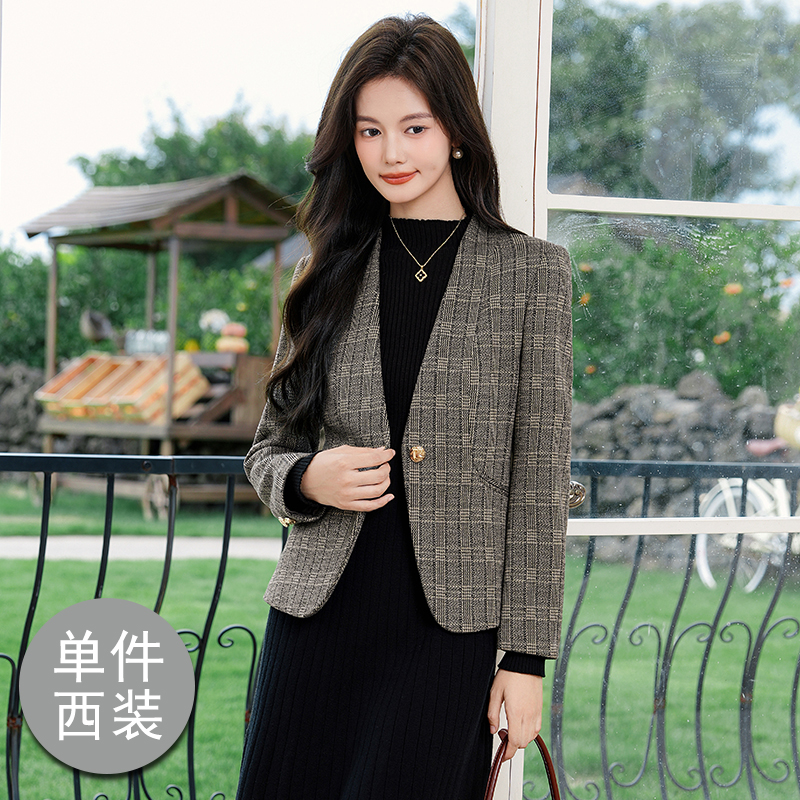 Small plaid suit jacket for women, early autumn new design, niche temperament, retro commuting collarless small suit Small plaid suit jacket for women, early autumn new design, niche temperament, retro commuting collarless small suit