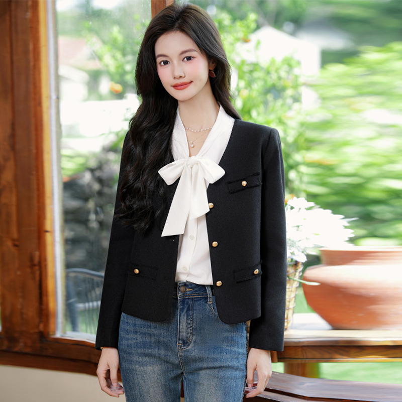 Xiaoxiangfeng Short Black Jacket for Women 2025 Early Autumn New Style Fashionable Simple Temperament Casual Versatile Long Sleeve Top