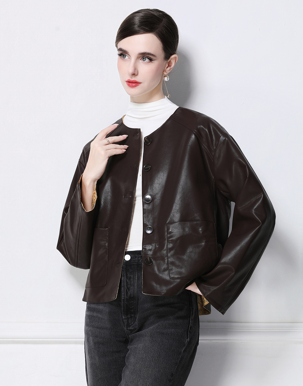 Realistic photo of retro PU leather double-sided wearable jacket for European station 903 Realistic photo of retro PU leather double-sided wearable jacket for European station 903