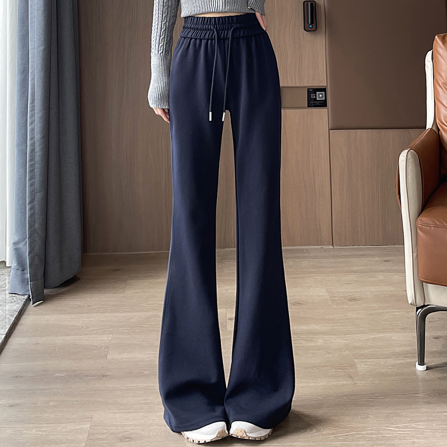Sports wide leg pants for women, 2025 early autumn new style, fashionable and simple temperament, design sense, niche leisure versatile elastic pants Sports wide leg pants for women, 2025 early autumn new style, fashionable and simple temperament, design sense, niche leisure versatile elastic pants