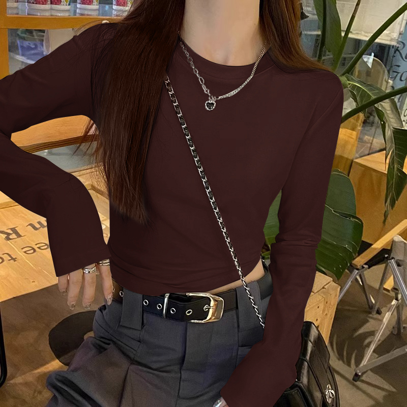 Short and petite long sleeved T-shirt for women in early autumn 2025, slim fit and slimming temperament, casual versatile round neck base shirt Short and petite long sleeved T-shirt for women in early autumn 2025, slim fit and slimming temperament, casual versatile round neck base shirt