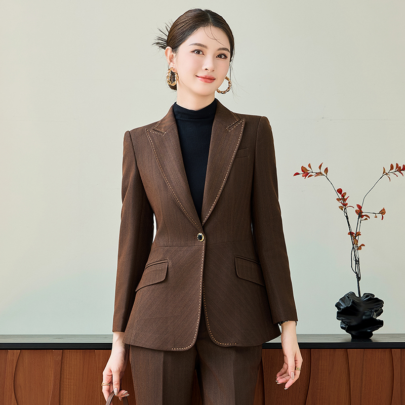 Women's professional workwear suit set 2025 early autumn slim fit and slimming one button commuting formal wear long sleeved suit