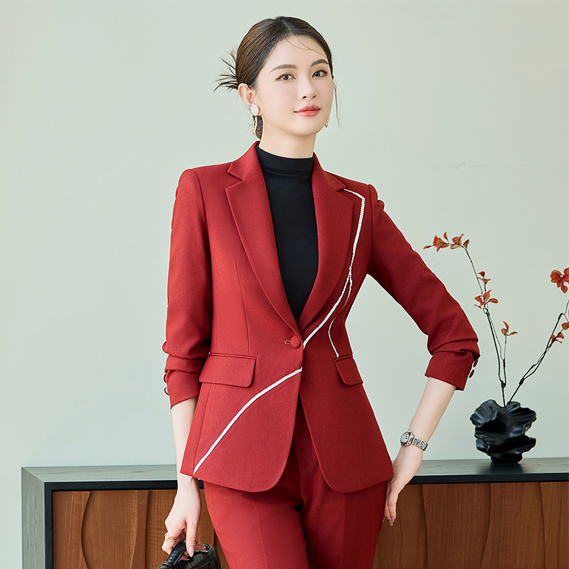 Unique design, high-end red suit set, women's autumn slim fit, slimming temperament, goddess style commuting work clothes Unique design, high-end red suit set, women's autumn slim fit, slimming temperament, goddess style commuting work clothes