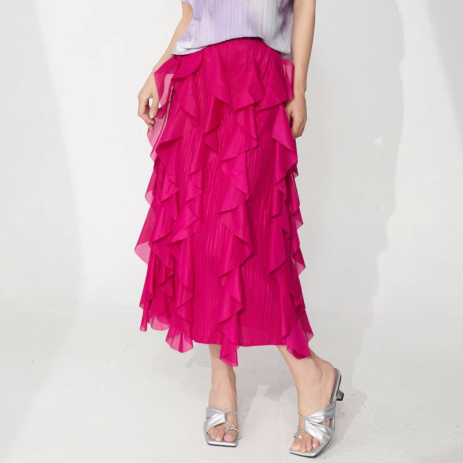 Miyake 2025 design sense: Summer irregular ruffle edge women's half skirt, new European and American pleated high waisted mid length skirt Miyake 2025 design sense: Summer irregular ruffle edge women's half skirt, new European and American pleated high waisted mid length skirt