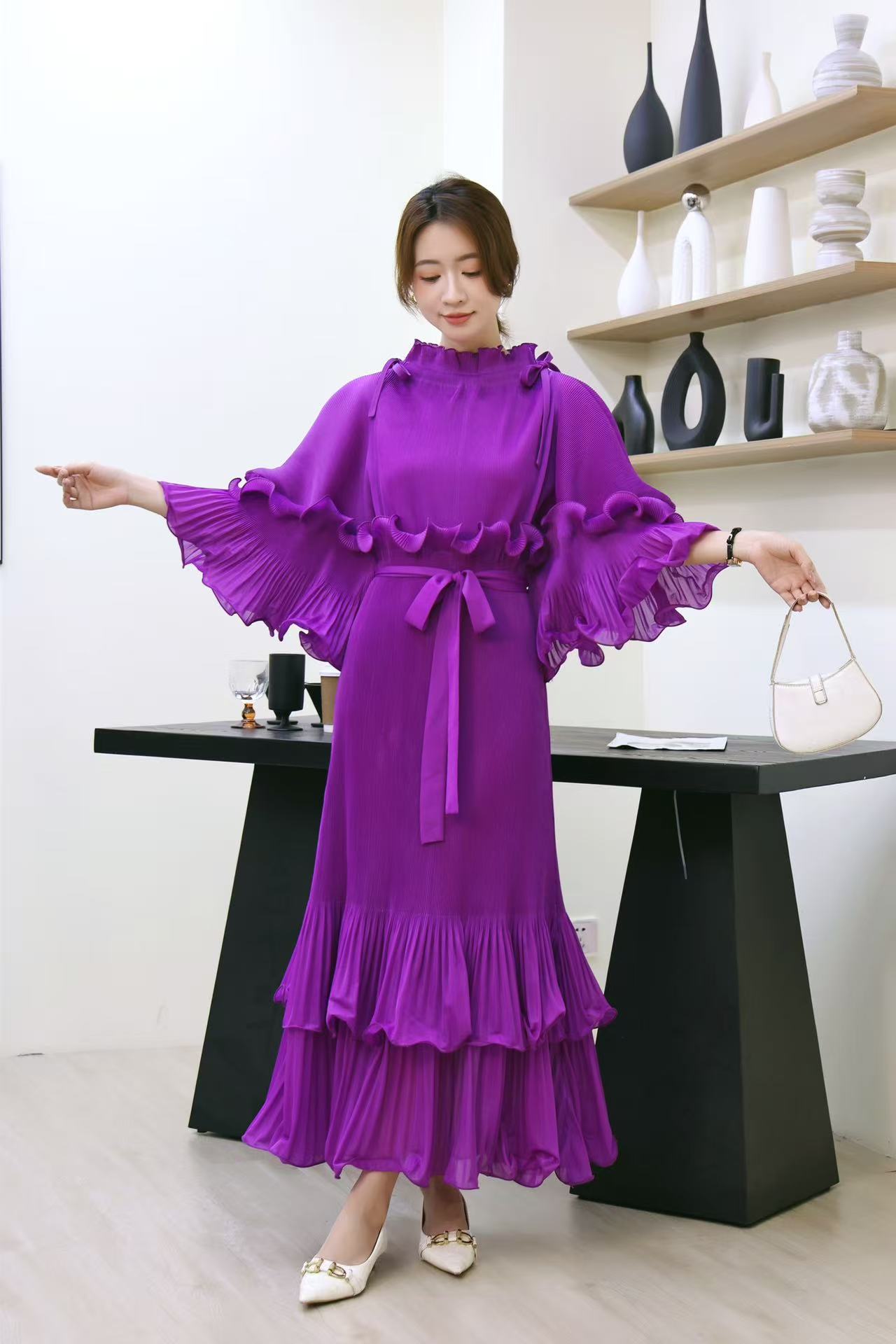 Miyake 2025 New Cross border Mushroom Edge Heavy Industry Design Horn Sleeve Lotus Leaf Edge Retro Wrinkle Women's Dress