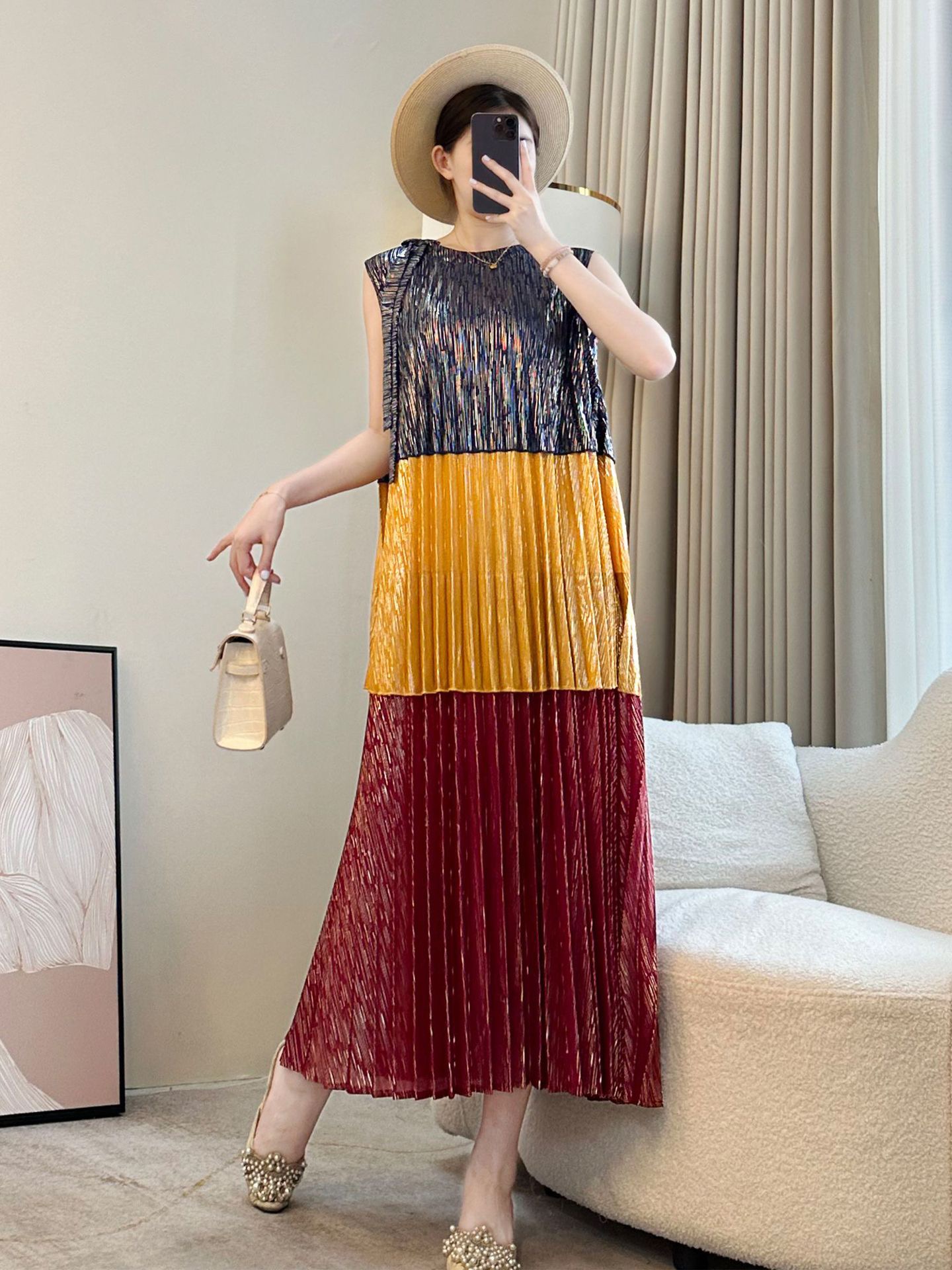Miyake Seaside Vacation Skirt with Wrinkle Style, Loose and Slimming Tank Top, Gold Plated 2025 Summer High end Thin Dress Miyake Seaside Vacation Skirt with Wrinkle Style, Loose and Slimming Tank Top, Gold Plated 2025 Summer High end Thin Dress
