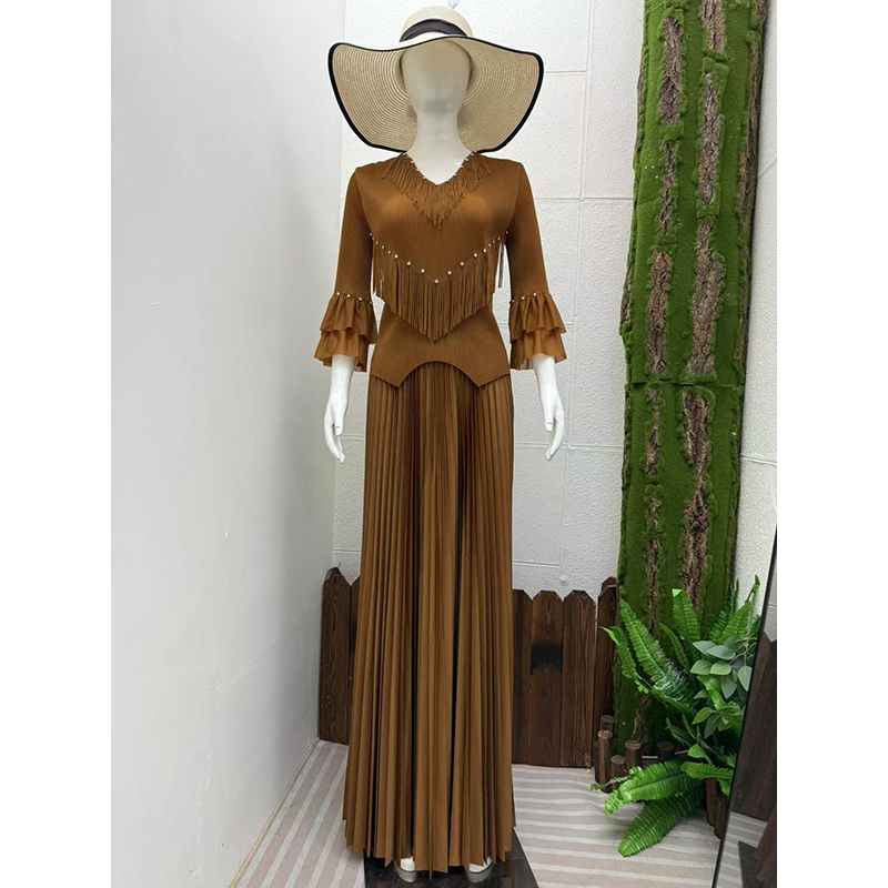 Miyake Cross border Nail Diamond Tassel Folded Set with Hundred Fold Grand Swing Long Skirt with Ruffle Sleeves Loose Top for European and American Women Miyake Cross border Nail Diamond Tassel Folded Set with Hundred Fold Grand Swing Long Skirt with Ruffle Sleeves Loose Top for European and American Women