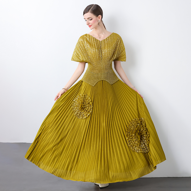 Miyake 2025 European and American style hot stamping bat sleeves pleated top pleated half skirt cross-border fashion women's suit