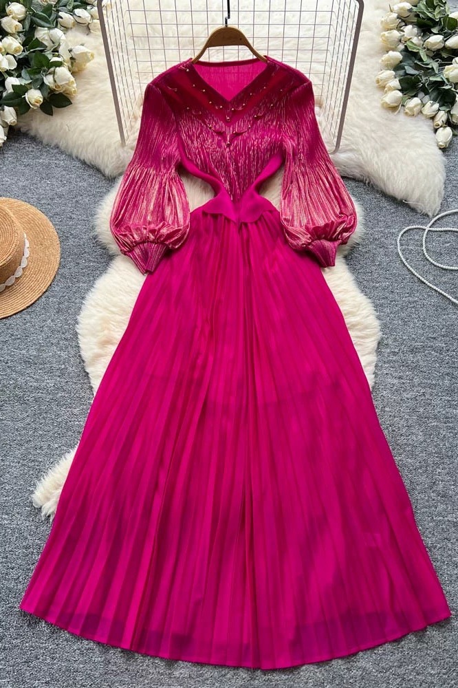 Ladies' court style bubble sleeve dress, light mature style, autumn tassel, hot stamping, pleated nail bead, large swing, women's long skirt Ladies' court style bubble sleeve dress, light mature style, autumn tassel, hot stamping, pleated nail bead, large swing, women's long skirt