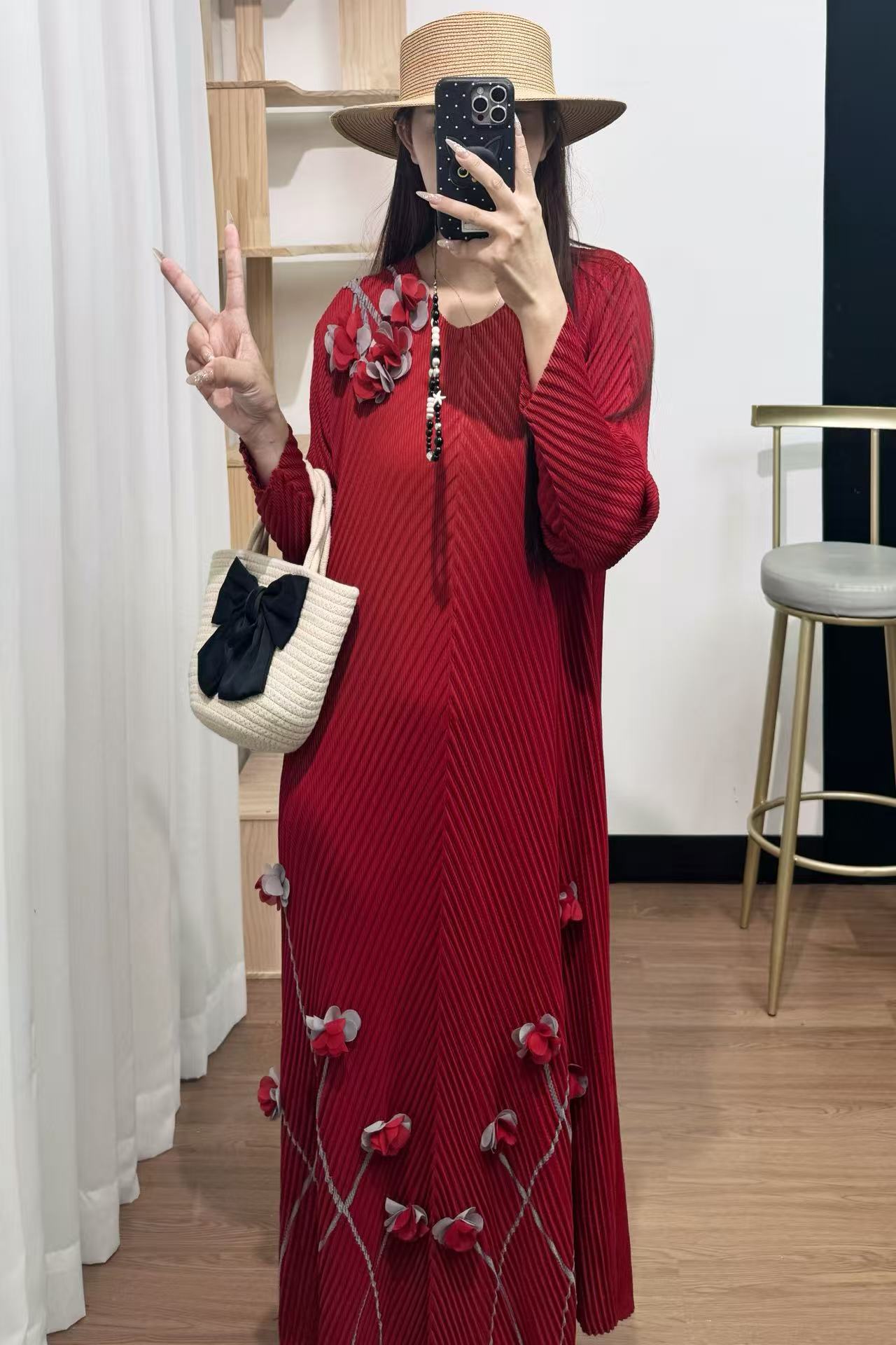 Autumn pleated new belt design with three-dimensional flower decoration cross-border dress, European, American, African printed long skirt