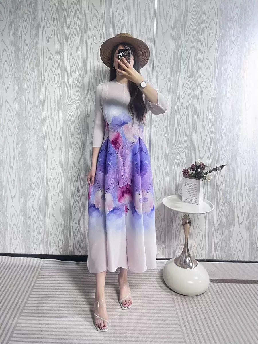 Wrinkled autumn gentle style French foreign trade printed long skirt, three bedroom flower bud eight piece skirt, elegant stretch plus size women's clothing Wrinkled autumn gentle style French foreign trade printed long skirt, three bedroom flower bud eight piece skirt, elegant stretch plus size women's clothing