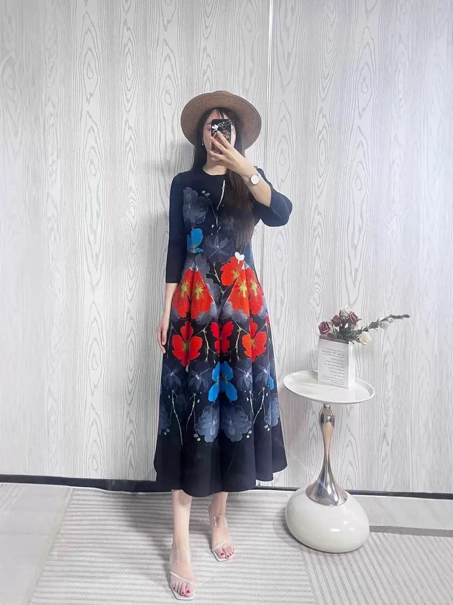 Wrinkled autumn gentle style French foreign trade printed long skirt, three bedroom flower bud eight piece skirt, elegant stretch plus size women's clothing Wrinkled autumn gentle style French foreign trade printed long skirt, three bedroom flower bud eight piece skirt, elegant stretch plus size women's clothing