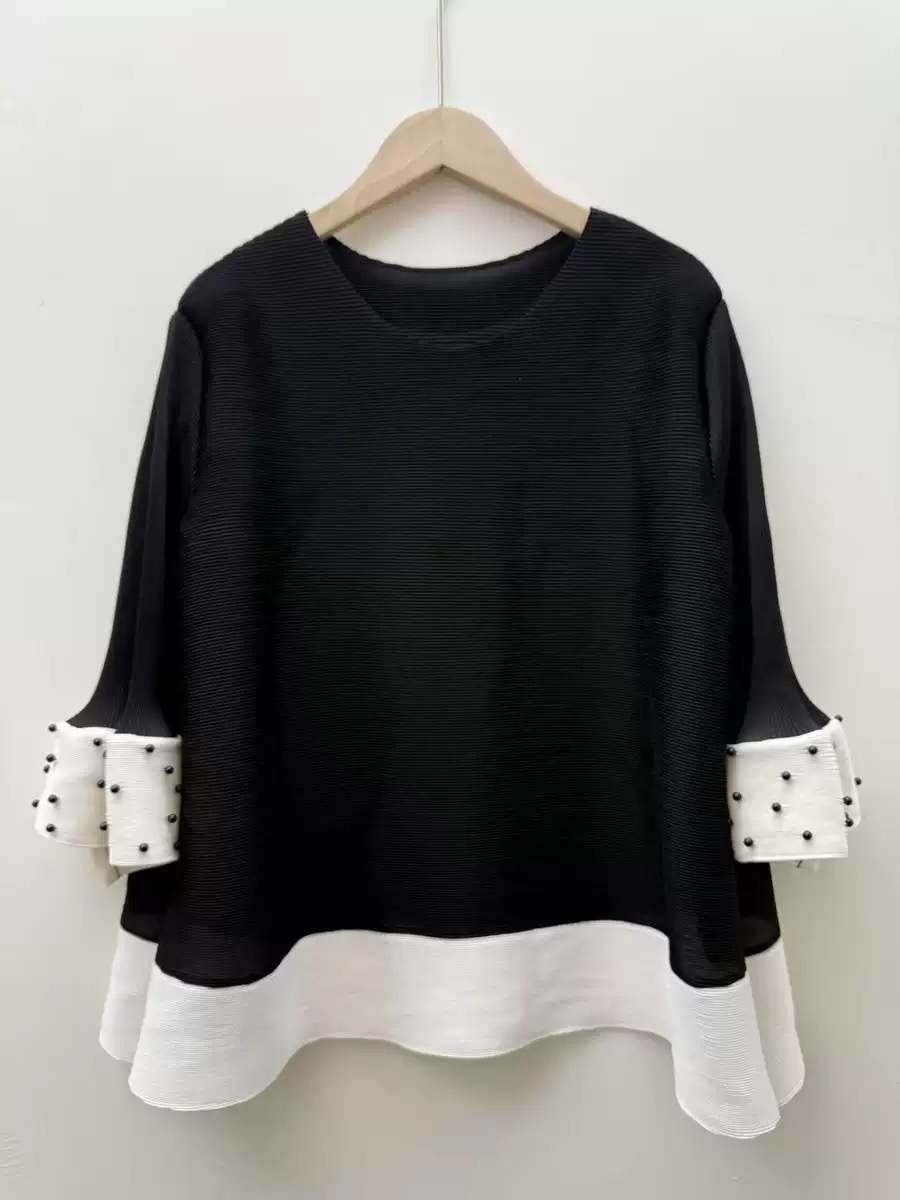 Wrinkle color blocked nail bead top, fashionable and versatile, simple European and American loose cross-border splicing long sleeved T-shirt, autumn jacket Wrinkle color blocked nail bead top, fashionable and versatile, simple European and American loose cross-border splicing long sleeved T-shirt, autumn jacket