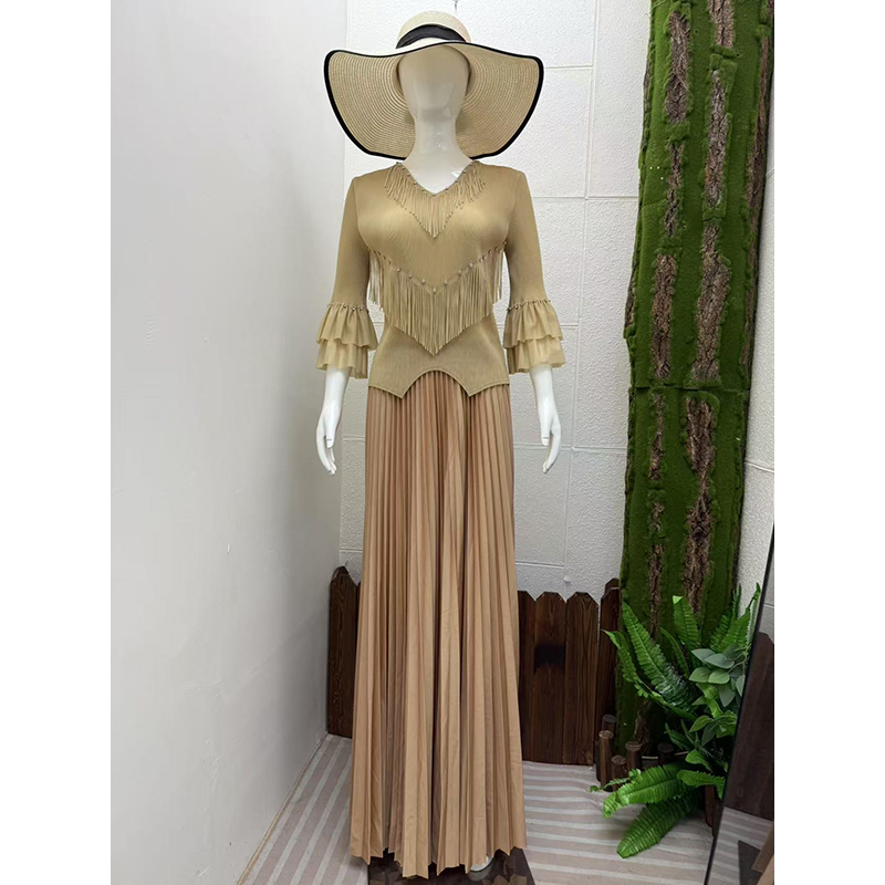 Miyake Cross border Nail Diamond Tassel Folded Set with Hundred Fold Grand Swing Long Skirt with Ruffle Sleeves Loose Top for European and American Women Miyake Cross border Nail Diamond Tassel Folded Set with Hundred Fold Grand Swing Long Skirt with Ruffle Sleeves Loose Top for European and American Women