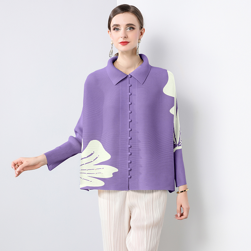 Miyake printed new cardigan top with small fragrance, fresh pleats, nail beads, loose and fashionable batball sleeves, slimming shirt Miyake printed new cardigan top with small fragrance, fresh pleats, nail beads, loose and fashionable batball sleeves, slimming shirt