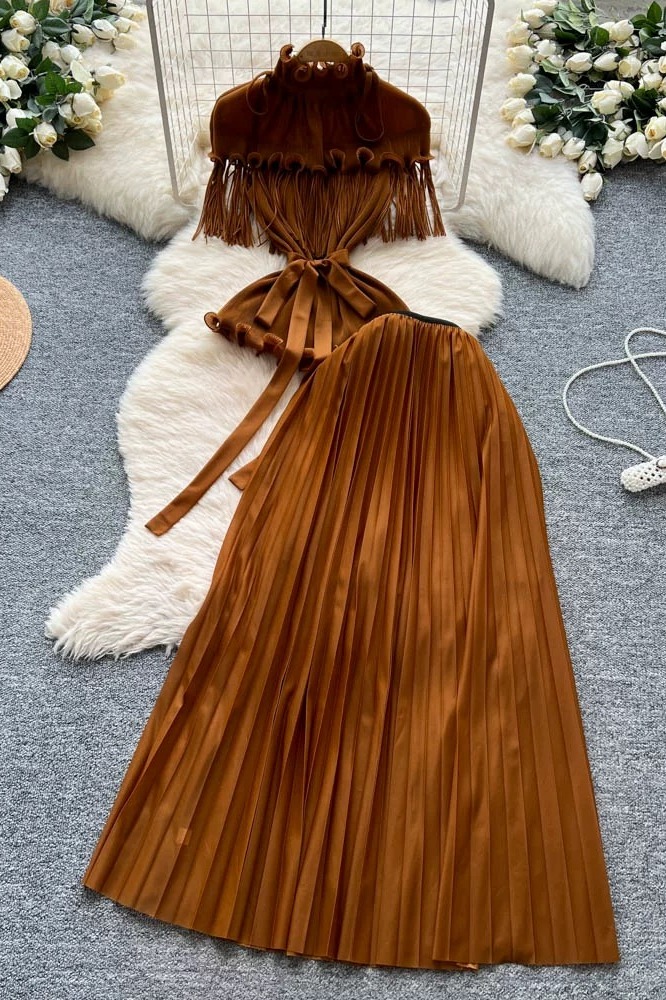 Wrinkled European and American cross-border mushroom edge tassel design with a sense of cinching waist top, pleated skirt, versatile half skirt, light luxury set Wrinkled European and American cross-border mushroom edge tassel design with a sense of cinching waist top, pleated skirt, versatile half skirt, light luxury set