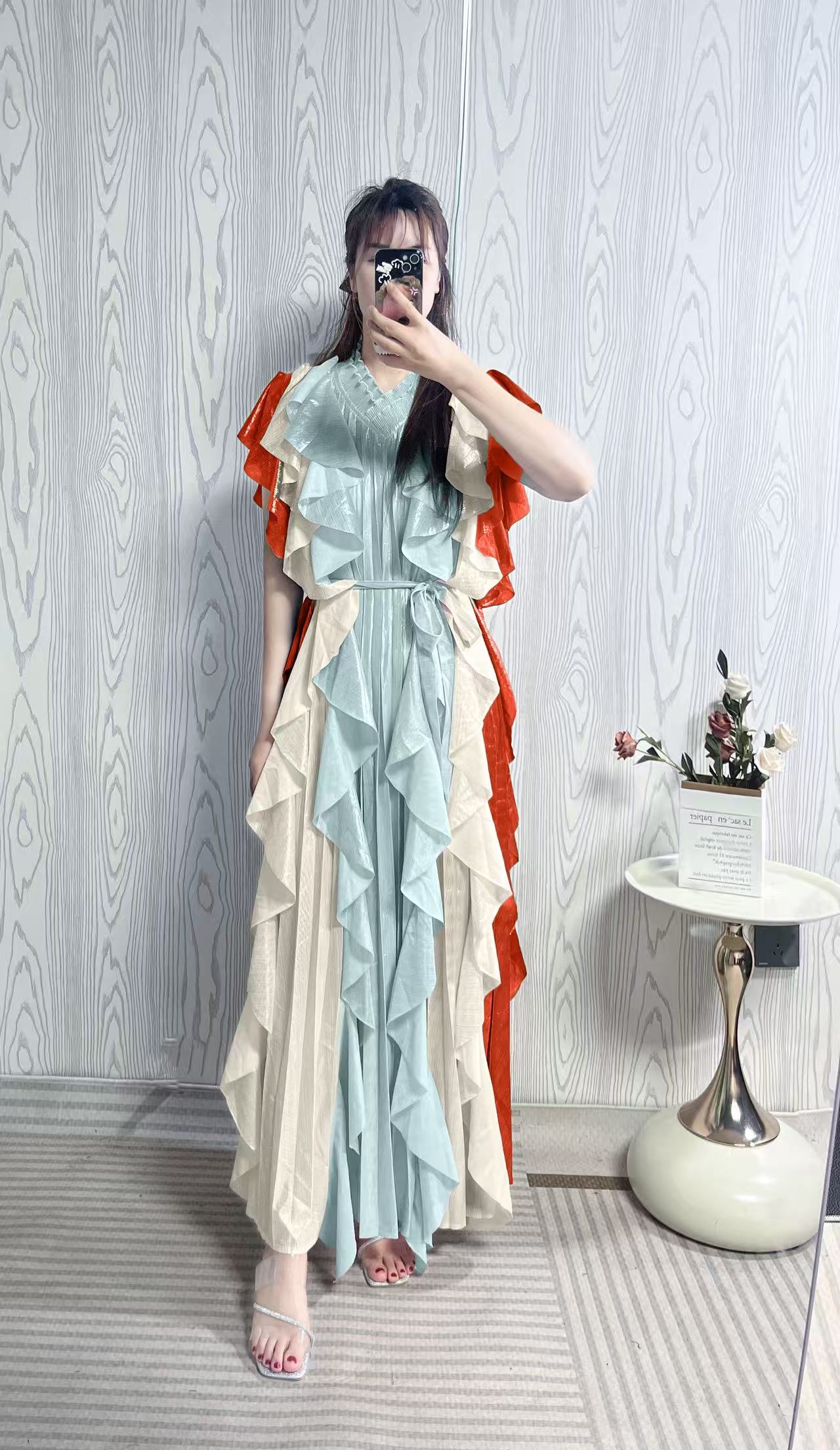 Design sense: Color blocked ruffle edge dress with pleats, high waist, European and American cross-border gold stamping heavy industry, elegant long skirt with fungus edge Design sense: Color blocked ruffle edge dress with pleats, high waist, European and American cross-border gold stamping heavy industry, elegant long skirt with fungus edge