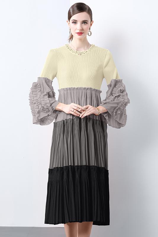 Miyake European and American contrasting color splicing pleated light luxury nail bead trumpet sleeve large swing skirt high-end cake dress for women Miyake European and American contrasting color splicing pleated light luxury nail bead trumpet sleeve large swing skirt high-end cake dress for women
